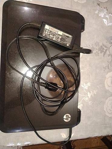 sahibinden macbook pro: HP noutbuk və orijinal adaptor • Brend/model: HP (qapaqda HP loqosu) — 1