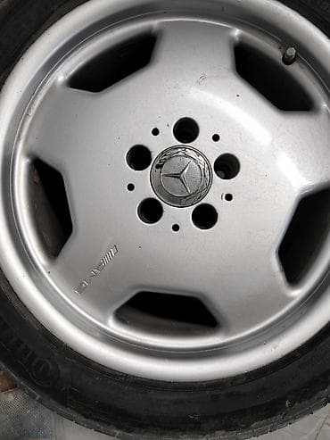 tap az tekerler: Mercedes-Benz AMG diskləri və şinlər dəsti - Model: AMG 5 qol — 4