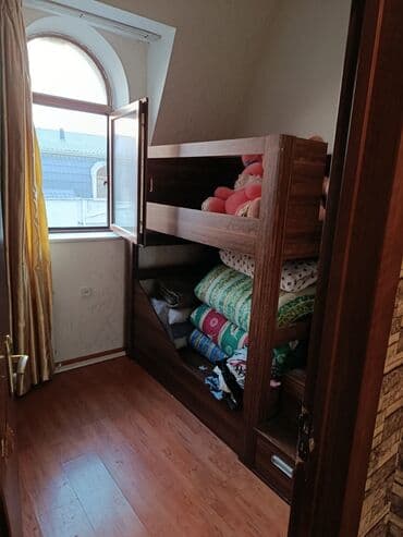 matras islenmis: Для девочки и мальчика, Б/у, Кровать, Без матраса, С выдвижными ящиками — 1