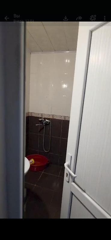 1: Posyolkada 3 otaq kiraye verilir. Evin ewyasi var, 4 mertebede — 4
