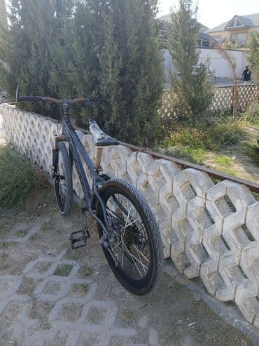 Şəhər velosipedi 26", sürətlərin sayı: 1