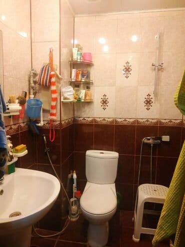 nerimanovda obyekt satilir: Bakı, 2 otaqlı, Köhnə tikili, m. Nəriman Nərimanov, 55 kv. m — 10