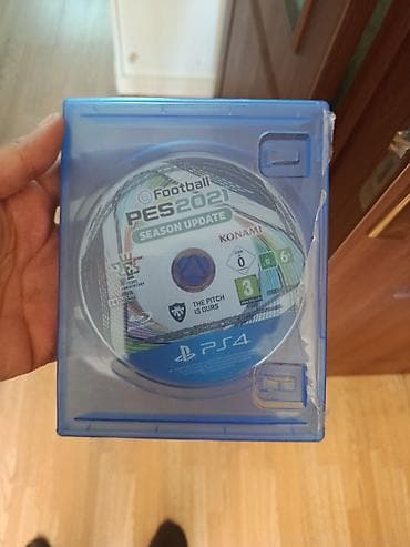 peş: PS4 oyun diski Pes 21 oyunu Biraz cızıqlar var amma işləyir Barter — 2