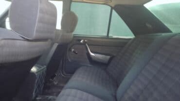 mersedes 208d: Mercedes-Benz 190 (W201) sedan - Kuzov: 4 qapılı sedan, qara rəng - — 5