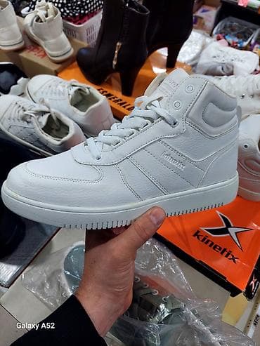 ağ krasovka: Kinetix ağ rəngli uniseks idman ayaqqabısı (high-top) - Marka/model — 3