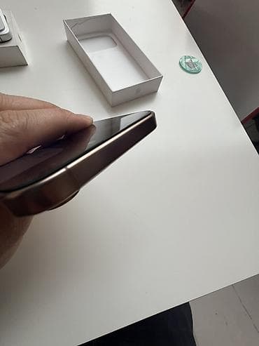 telfolar: IPhone 15 Pro, 256 GB, Natural Titanium, Face ID — 9