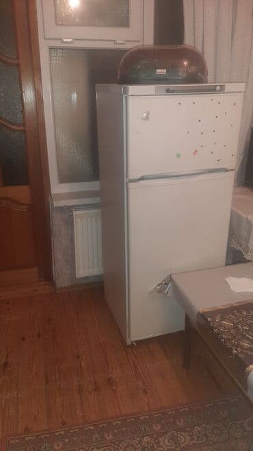 Другая техника для кухни: Б/у 2 двери Indesit Холодильник Продажа, цвет - Белый — 8