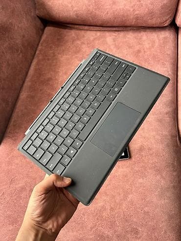 komputer windows 7: Microsoft Surface Pro 7 Plus. Cihaz şəxsi istifadə olunub, texniki — 6