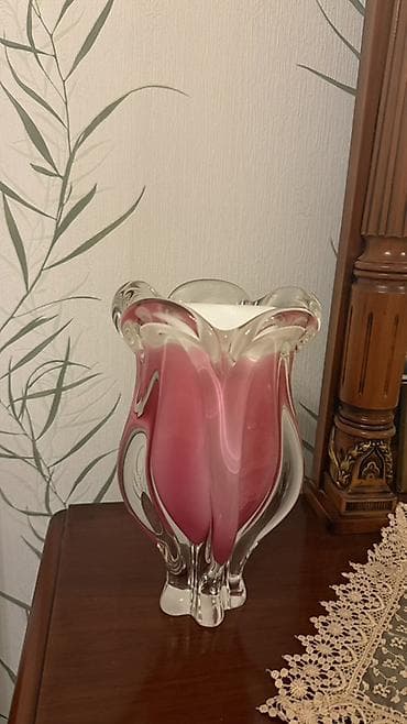 Vazalar: Bir vaza — 2