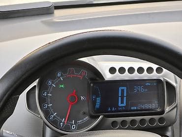 panel: Chevrolet Aveo: 1.2 l | 2012 il 249933 km Sedan — 4