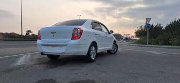 chevrolet cruze 2011: Chevrolet Cobalt: 1.5 l | 19000 km Sedan — 2