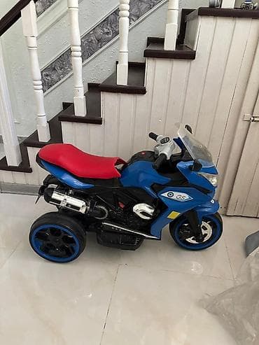 Motosikl alinib cox az surulub,qalib bagda,cox yaxwi veziyettedir. -