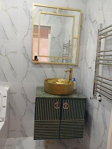 Az iwlenmiw moydadir mermerden - Üstdan quraşdırılan qızılı rəngli