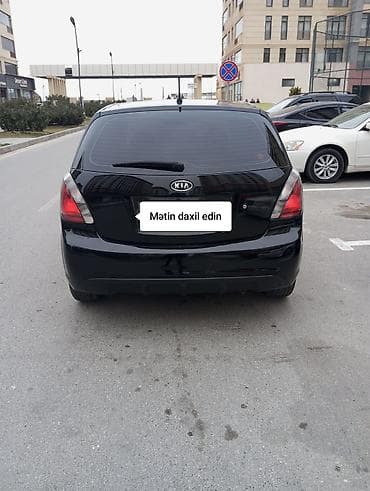 kia rio on bufer: Kia Rio: 1.4 l | 2010 il Hetçbek — 2