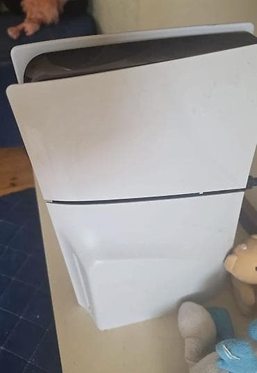 video capture: PlayStation 5 oyun konsolu 2 dene pult verirem ikiside arginal pultdu — 2