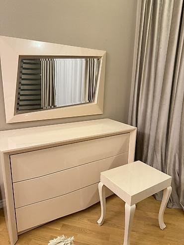 avanqard stol stul: İkinəfərlik çarpayı — 2