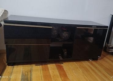 kunc divan iwlenmiw: TV stend. TV altdiği — 2