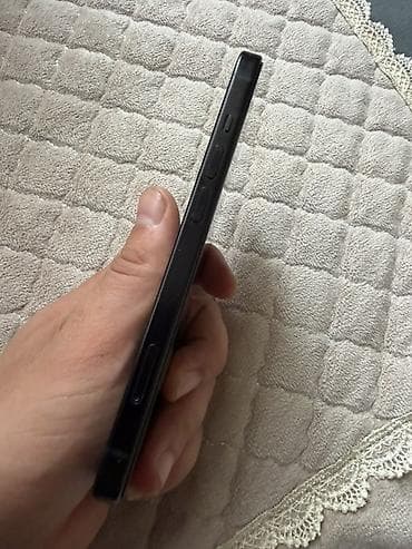 iphone 6 es: IPhone 15, 256 GB, Qara — 4