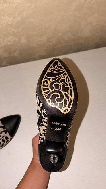 sari batinka: Ölçü: 36.5, rəng - Qara, Yeni — 3