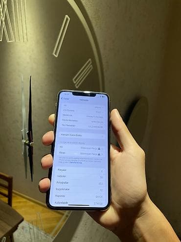 ipad 6 plus: IPhone 11 Pro Max, 64 GB, Qızılı, Qırıq, Simsiz şarj, Face ID — 3