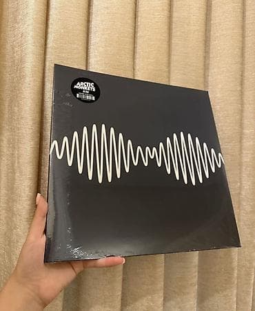 YENI! Məhsul: Arctic Monkeys – “AM” vinil plastinka (LP)
