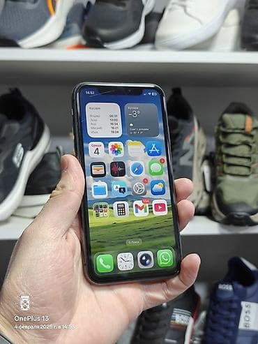 ipad mini 3: IPhone 11, 64 GB, Qara, Face ID — 5