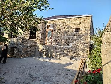 Həyət evləri və villaların satışı: 4 otaqlı, 95 kv. m, Orta təmir — 5