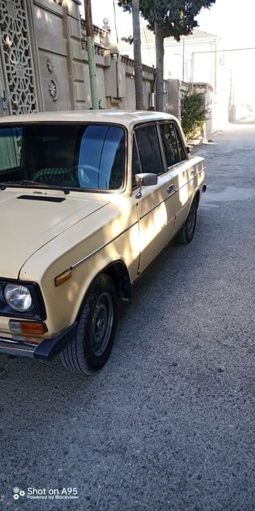 VAZ 2106 sedan barter mümkündür - Kuzov: bej rəng, 4 qapı, klassik