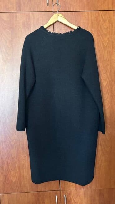 jaketler qadin ucun: Teze şuba satılır Tergüldən 170 manata alınmışdı Çox isti saxlayır — 2