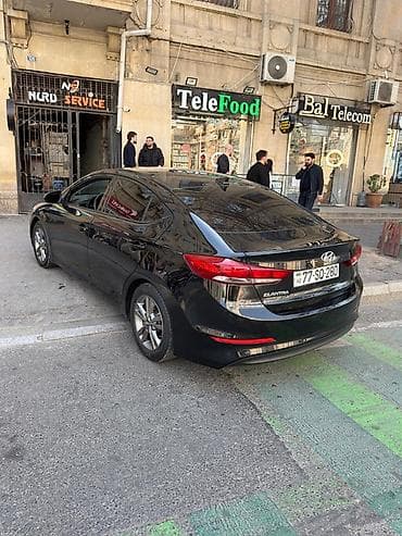 Hyundai Elantra sedan – qara rəng, 4 qapı, AZ nömrə nişanı. Şəhər üçün lalafo.az -da Hyundai Elantra sedan – qara rəng, 4 qapı, AZ nömrə nişanı. Şəhər üçün