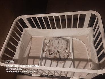 Oğlan və qız üçün, Dördbucaq, Beşik, Dəst ilə, Matras ilə, Yellənmə mexanizmsiz