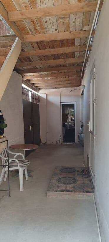 hökməlidə: Hökməli arkasından keçdikdə 200 metr yuxarıda 2 mərtəbəli ev satılır — 6