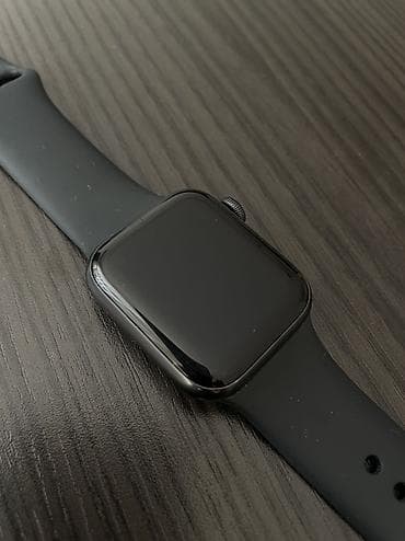 Smart saatlar: Apple Watch Series 5 40 mm (qara) – silikon Sport Band ilə — 6
