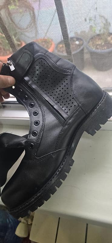 bot kişi: Təzədir. Qara rəngdədir . İstifadə etmədiyim üçün satıram. 2 letni, 2 — 5