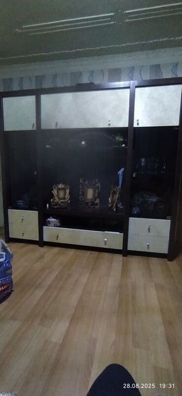 реставрация старой мебели в баку: Stenka embawood. в очень хорошем состоянии цена 600ман. реальному — 2