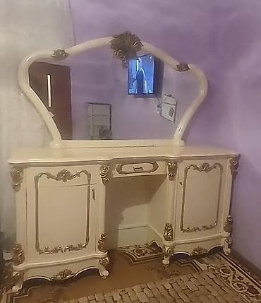 mebeı: Güzgülü — 1