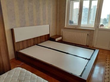 Masalar və oturacaqlar: Yeni, Güzgülü, Türkiyə — 16