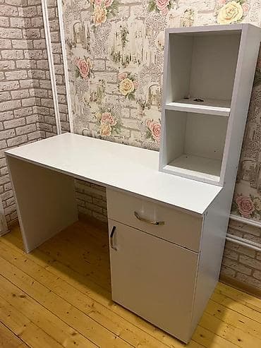 pol kraskasi: Düz masa, Stulsuz, Polkalı, Siyirməli, Sadə laminat — 2