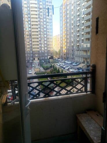 kristal abşeron yasamal evlərin qiyməti: KİRAYƏ Kristal Abşeron 2 Mərtəbə- 4/16 Sahə- 42 kvm Otaq-2 Ev yaşayış — 9