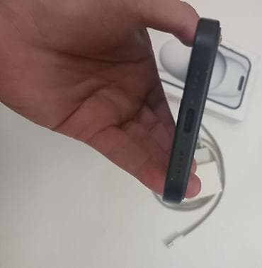 Telefon ehtiyat hissələri: IPhone 15, 128 GB, Midnight, Simsiz şarj, Face ID — 7