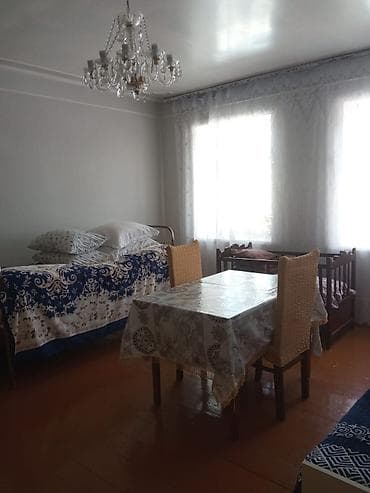 otaq: Kirayə üçün həyət evi Gədəbəy Zəhmət kəndində kirayə ev verilir. - İki — 3
