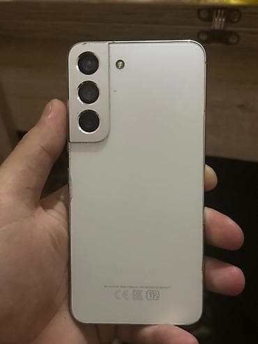 kamera ptz: SAMSUNG S22 128/8 - Tam ekranlı, nazik çərçivəli dizayn - Ön — 2