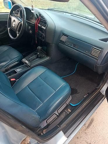 m3 e46: BMW 3 series: 1.8 l | 1993 il Sedan — 4