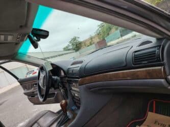 mersedes c 230: BMW 735: 3.5 l | 1998 il Sedan — 4