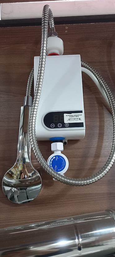 su radiatoru kombi: Sensorlu ani su qızdırıcısı – duş üçün komplekt - Divara quraşdırılan — 1