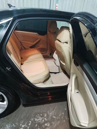 Volkswagen: Volkswagen Passat: 2.5 l | 2012 il Sedan — 3