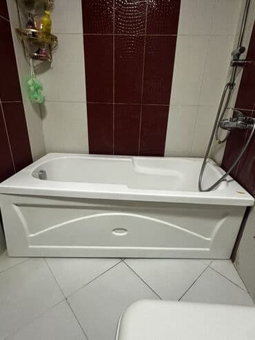 Unitaz baçokları: İşlənmiş Vanna, Akril, 150x70 sm, Ünvandan götürmə — 1