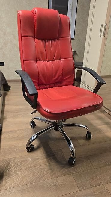 Ofis masaları: Təkərli, Qolları tənzimlənmir, Süni dəri — 1