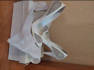 женская обувь в баку: Tuflilər, Ölçü: 38, rəng - Ağ, Yeni — 2