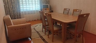 70 m2-lik köhnə tikili mənzil kirayə verilir. Mərtəbə 3/9. Qaz,su,işıq — 6